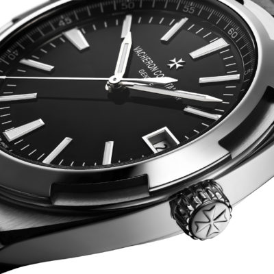 Vacheron Constantin: la collezione Overseas si tinge di nero