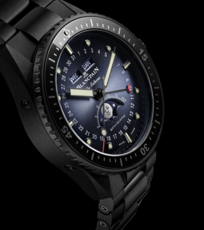 Nuovo Bathyscaphe Quantième Complet Phases de Lune: Eternal Movement Beyond Black