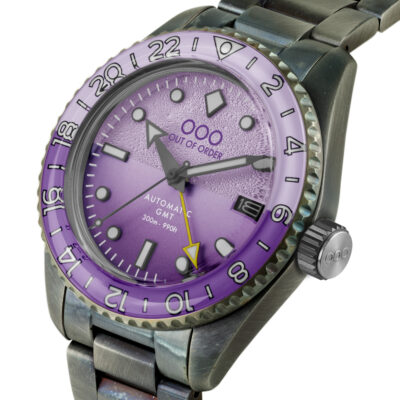 DARK VIOLET AUTOMATIC GMT – ULTRA DISTRESSED selezionato dal GPHG